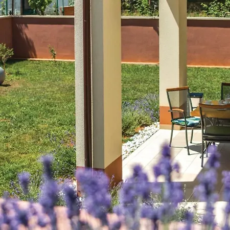 Two Bedroom Valdebecco For 5 Persons Апартаменты *